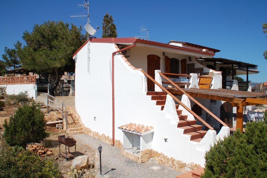 Apartments Casa Vacanze ポルト・ピノ エクステリア 写真